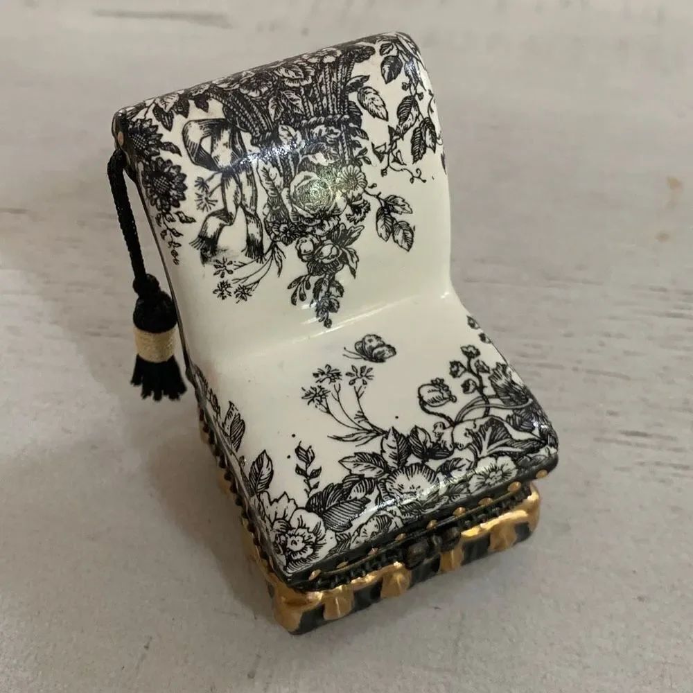 Mud  Pie Trinket  Box
